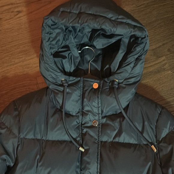 Di Bello Puffer Jacket - Picture 3 of 12